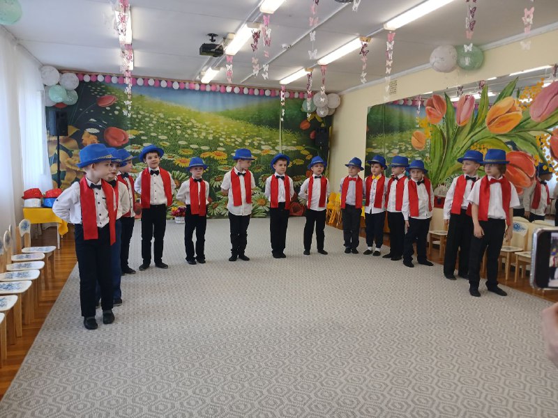8 МАРТА- МЕЖДУНАРОДНЫЙ ЖЕНСКИЙ ДЕНЬ